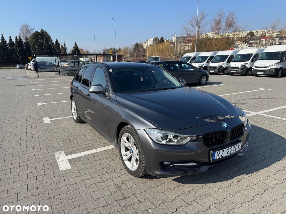 BMW Seria 3 320d xDrive - 10