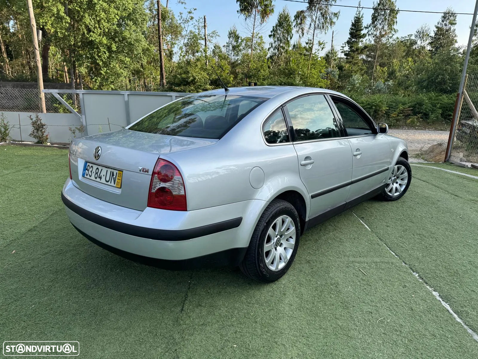 VW Passat 1.9 TDi Confortline 6V - 10