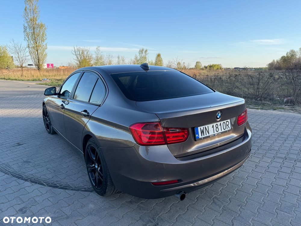 BMW Seria 3 316d - 5