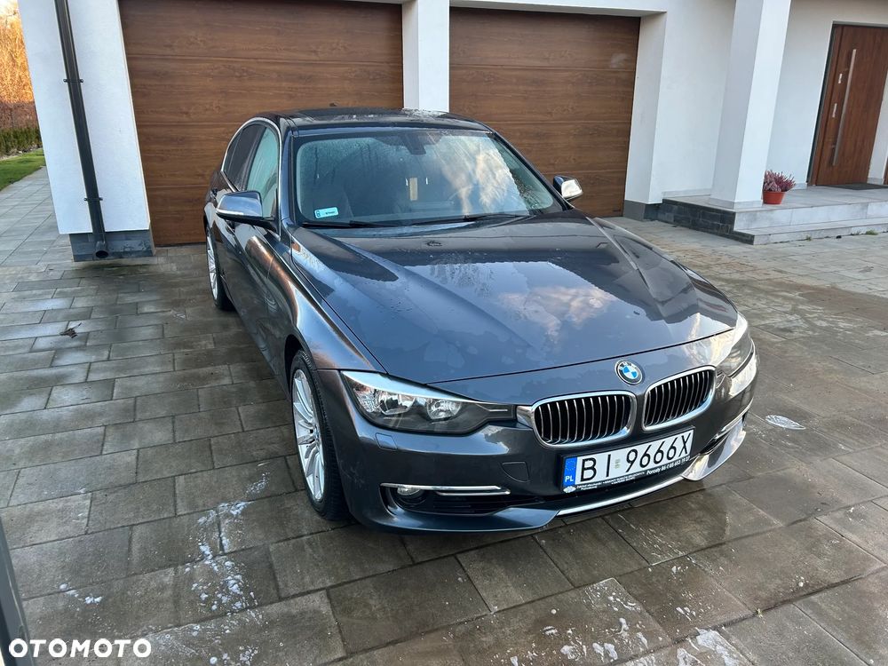 BMW Seria 3 328i xDrive Luxury Line - 10