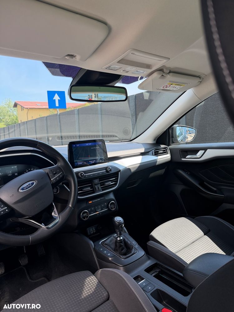 Ford Focus 1.0 EcoBoost Trend Edition - 9