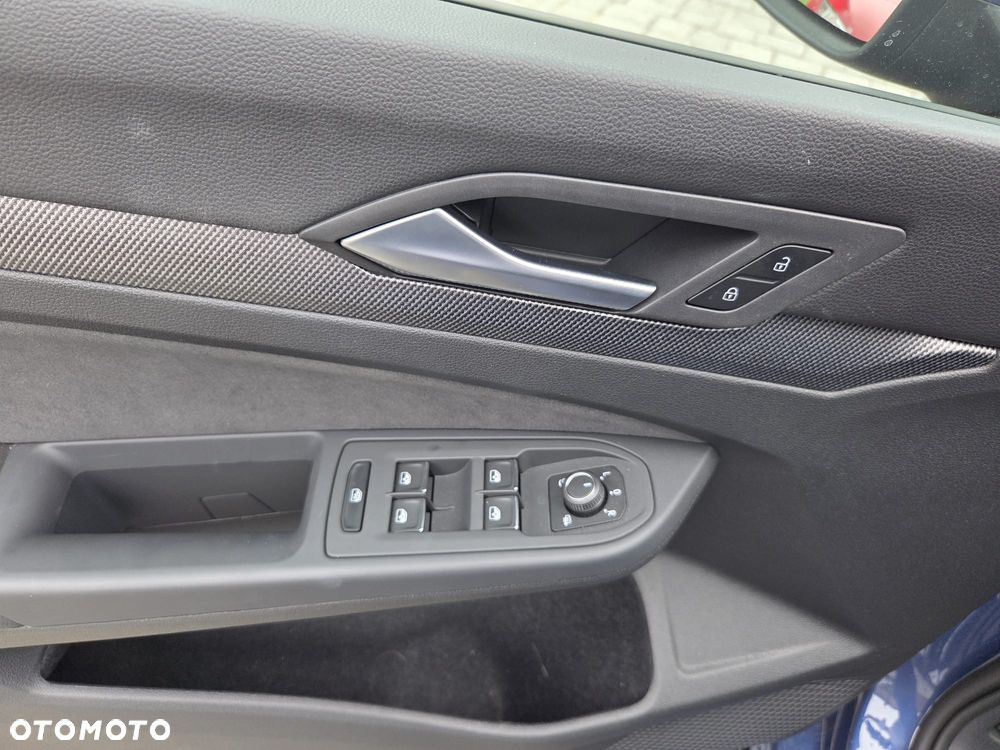 Volkswagen Golf 1.5 eTSI mHEV R-Line DSG - 22