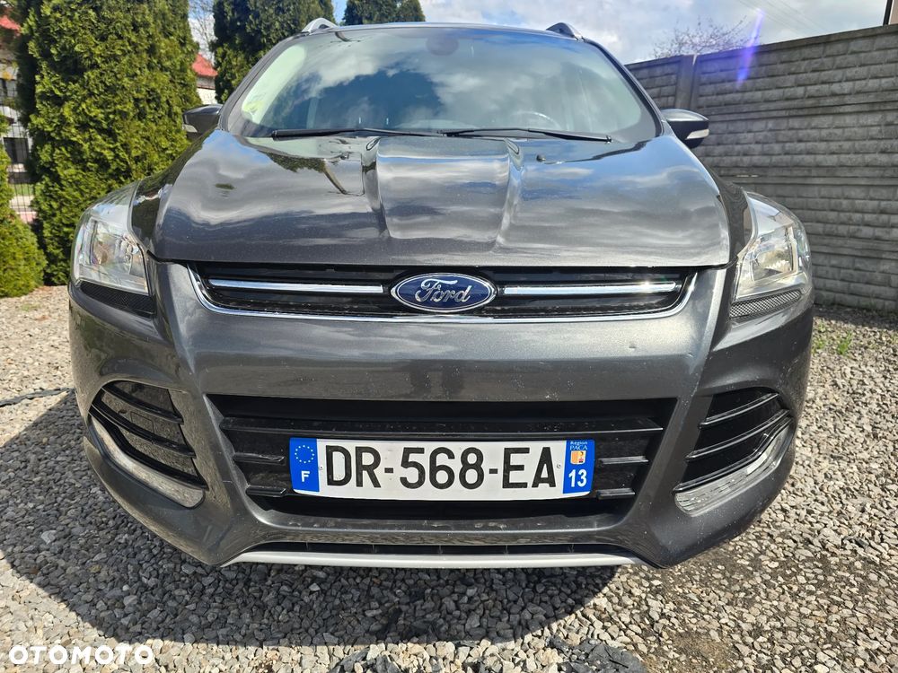 Ford Kuga 2.0 TDCi 2x4 Titanium - 8