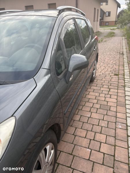 Peugeot 207 - 3