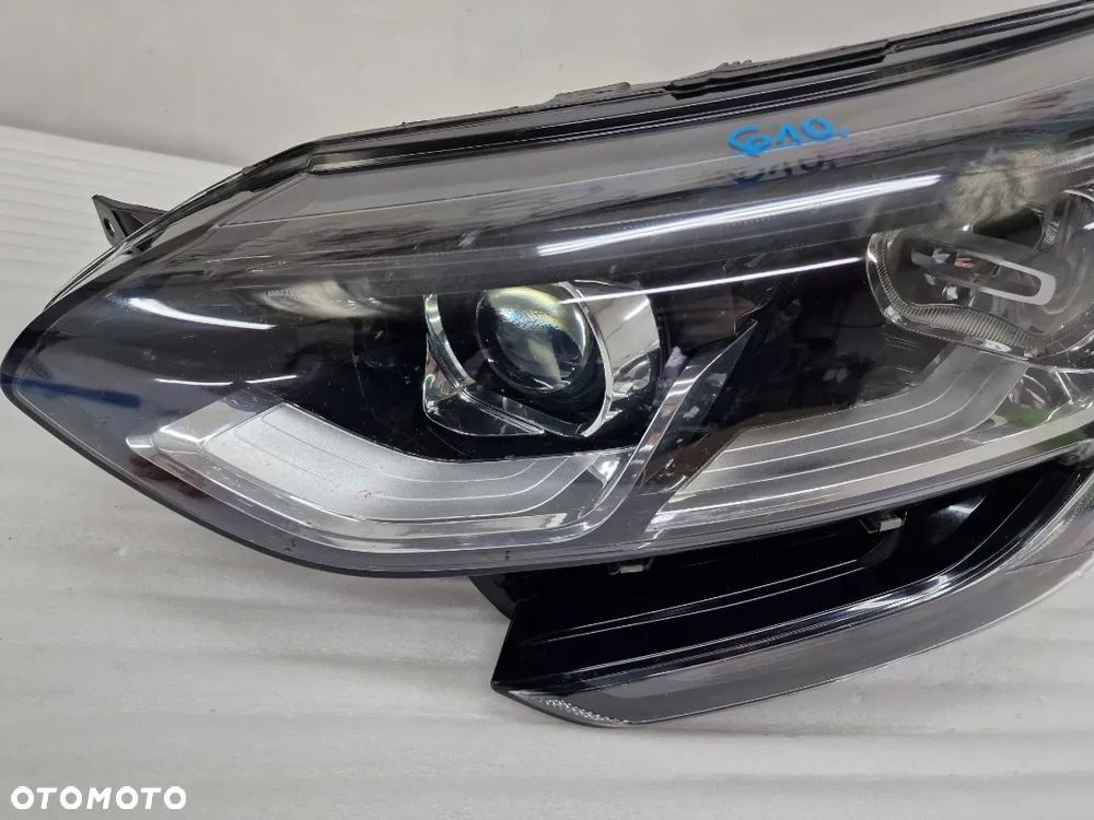 RENAULT MEGANE IV 16- SOCZEWKA LEWA LAMPA PRZEDNIA PRZÓD , NR 260602792R , NR AUKCJI LL610 - 3