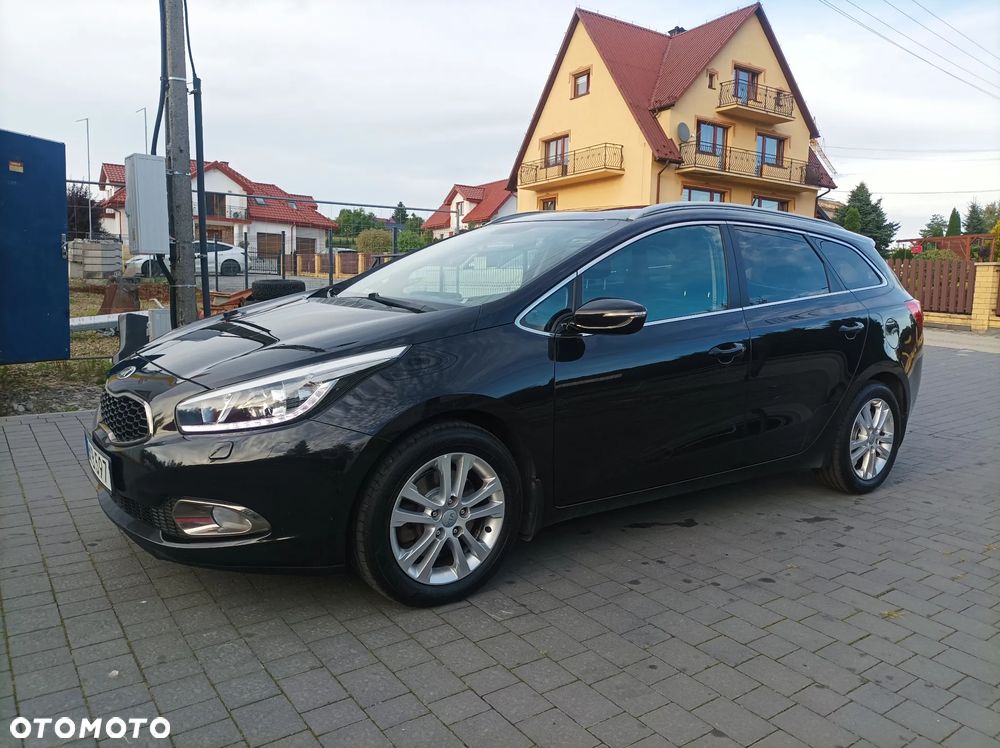 Kia Ceed 1.6 CRDi 128 ISG Platinum Edition - 16