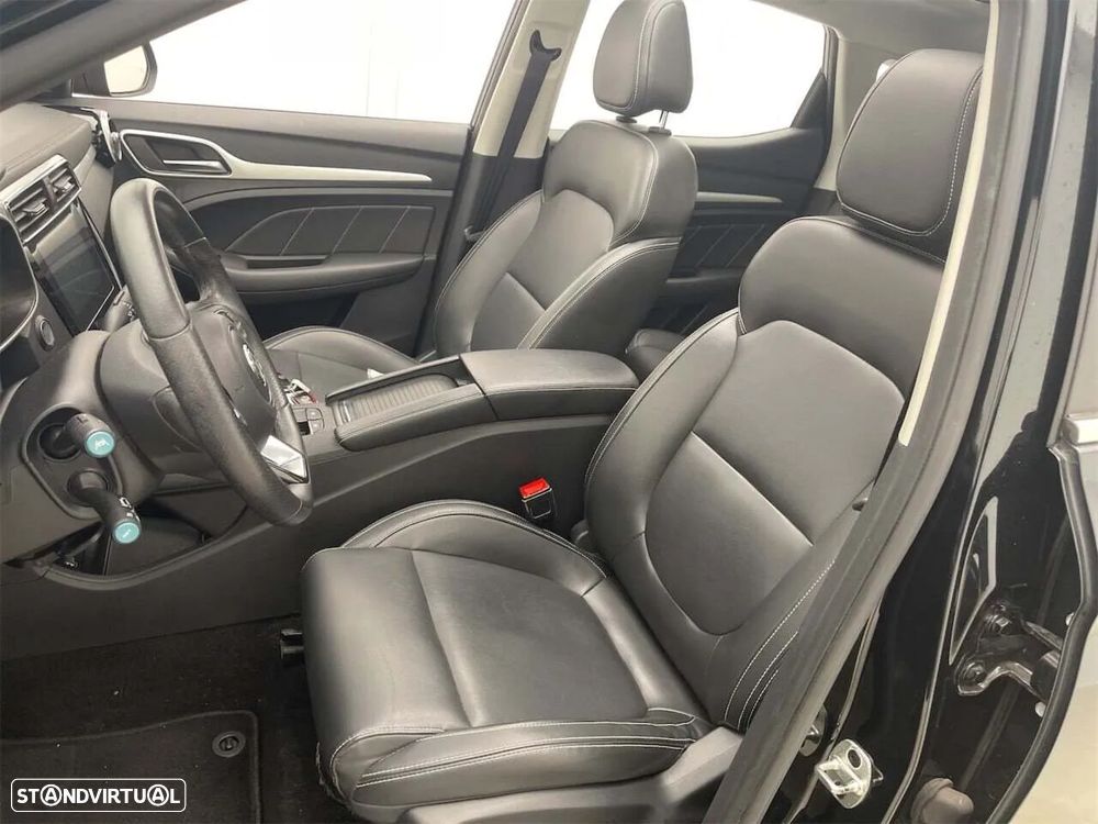 MG ZS ver-44-5-kwh-luxury - 4