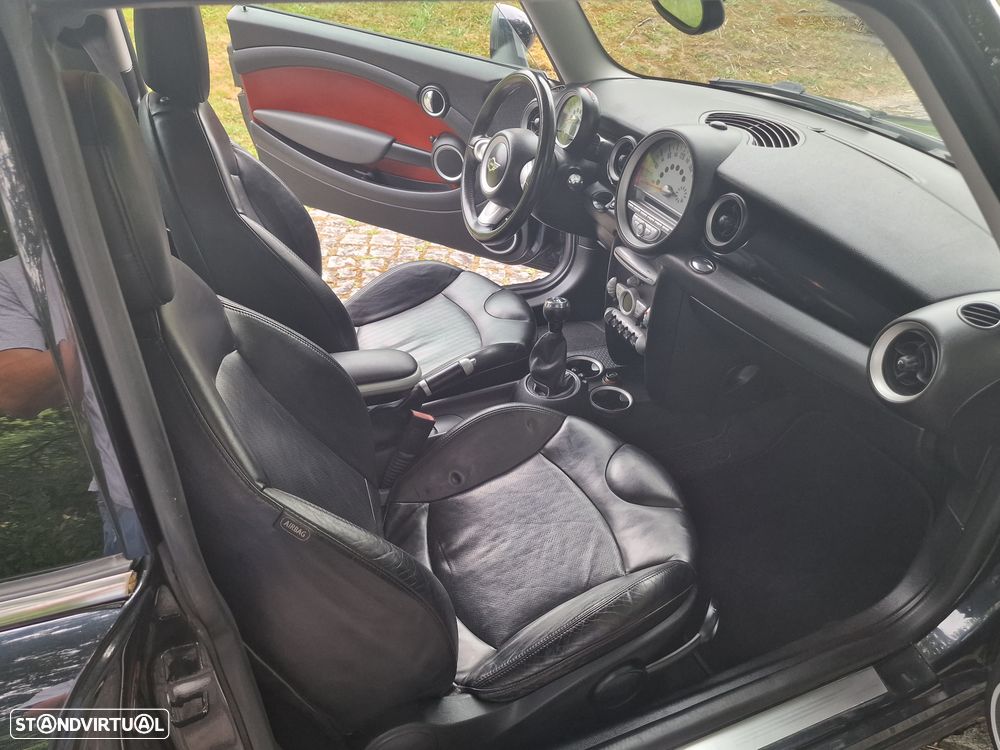 MINI 3 Portas Cooper D - 7