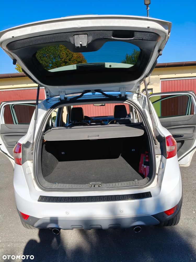 Ford Kuga - 10