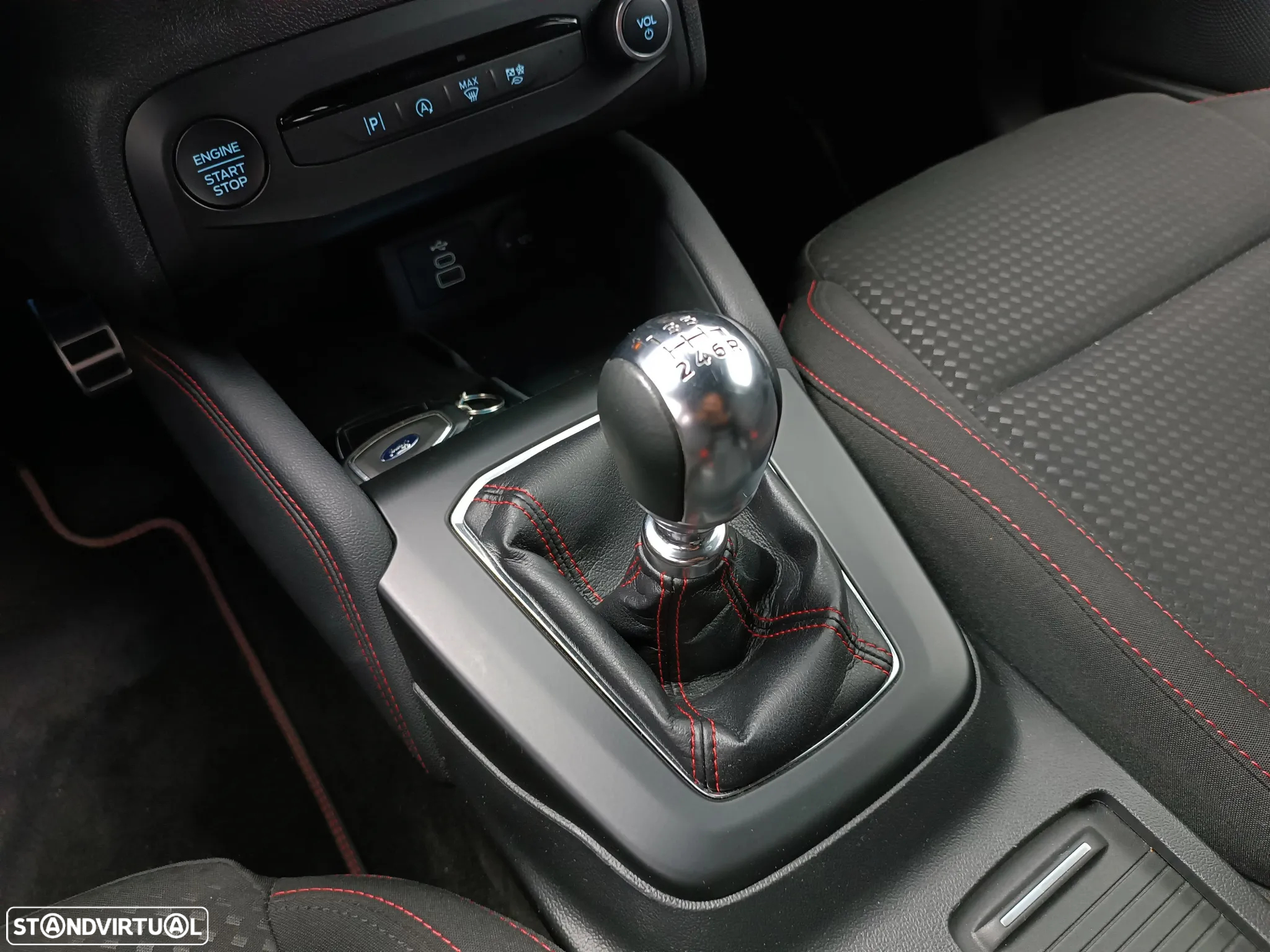 Ford Focus 1.0 EcoBoost MHEV ST-Line X - 18