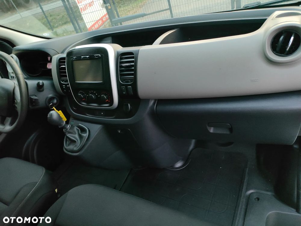 Renault TRAFIC  2016r 1,6 DCI 120KM BEZ ADBLUE L2H1LONG BRUTTO VAT 23% KLIMA - 19