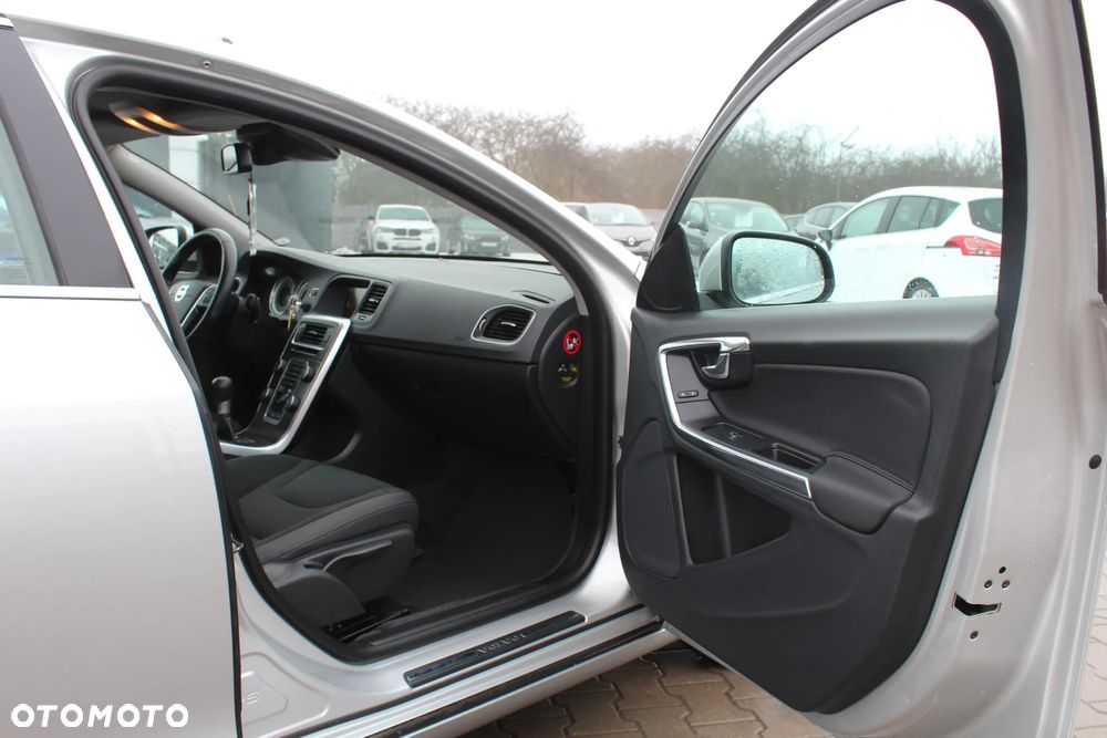 Volvo S60 D3 Summum - 26