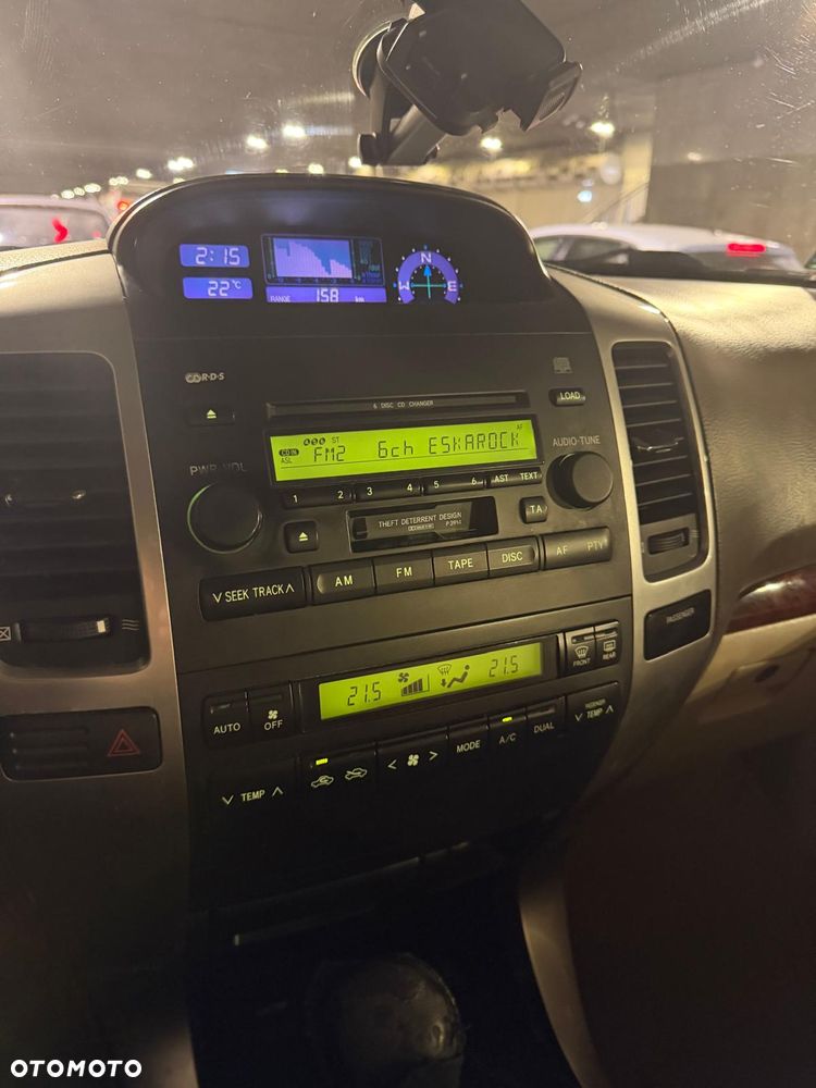 Toyota Land Cruiser - 7
