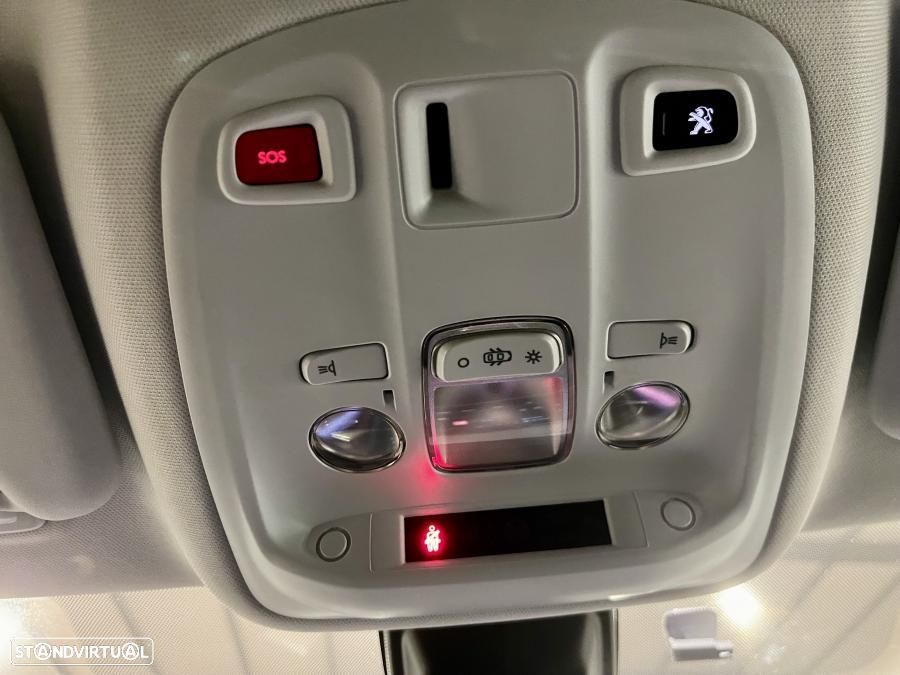 Peugeot 308 1.2 PureTech Allure Pack EAT8 - 24