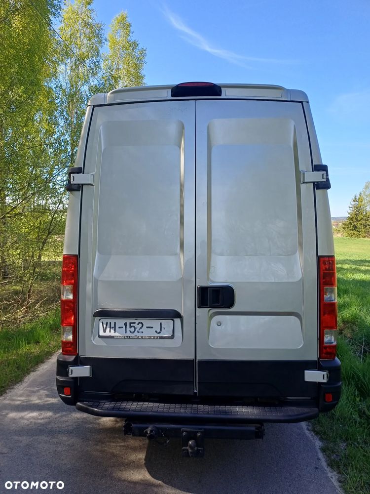 Iveco 40C12 - 12