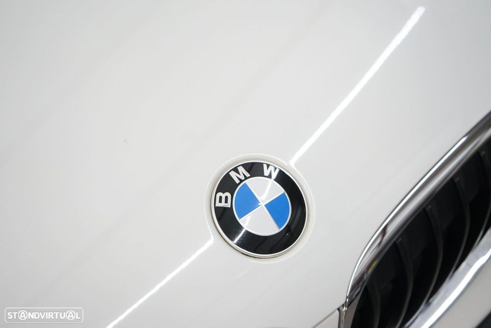 BMW X1 18 d sDrive Advantage - 8