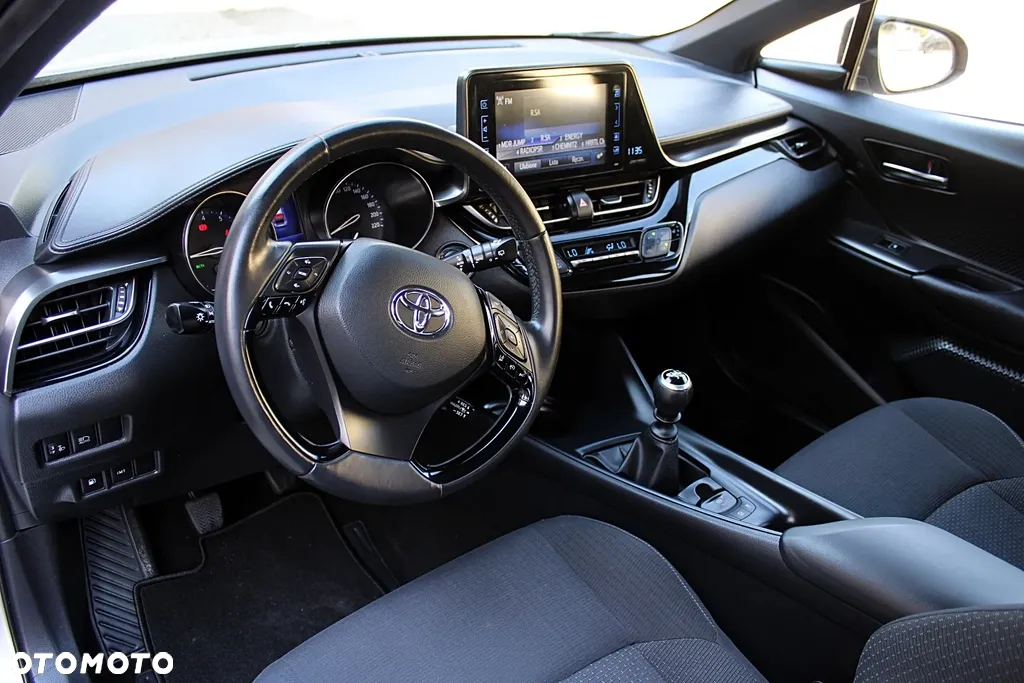 Toyota C-HR 1.2 T GPF Prestige - 12