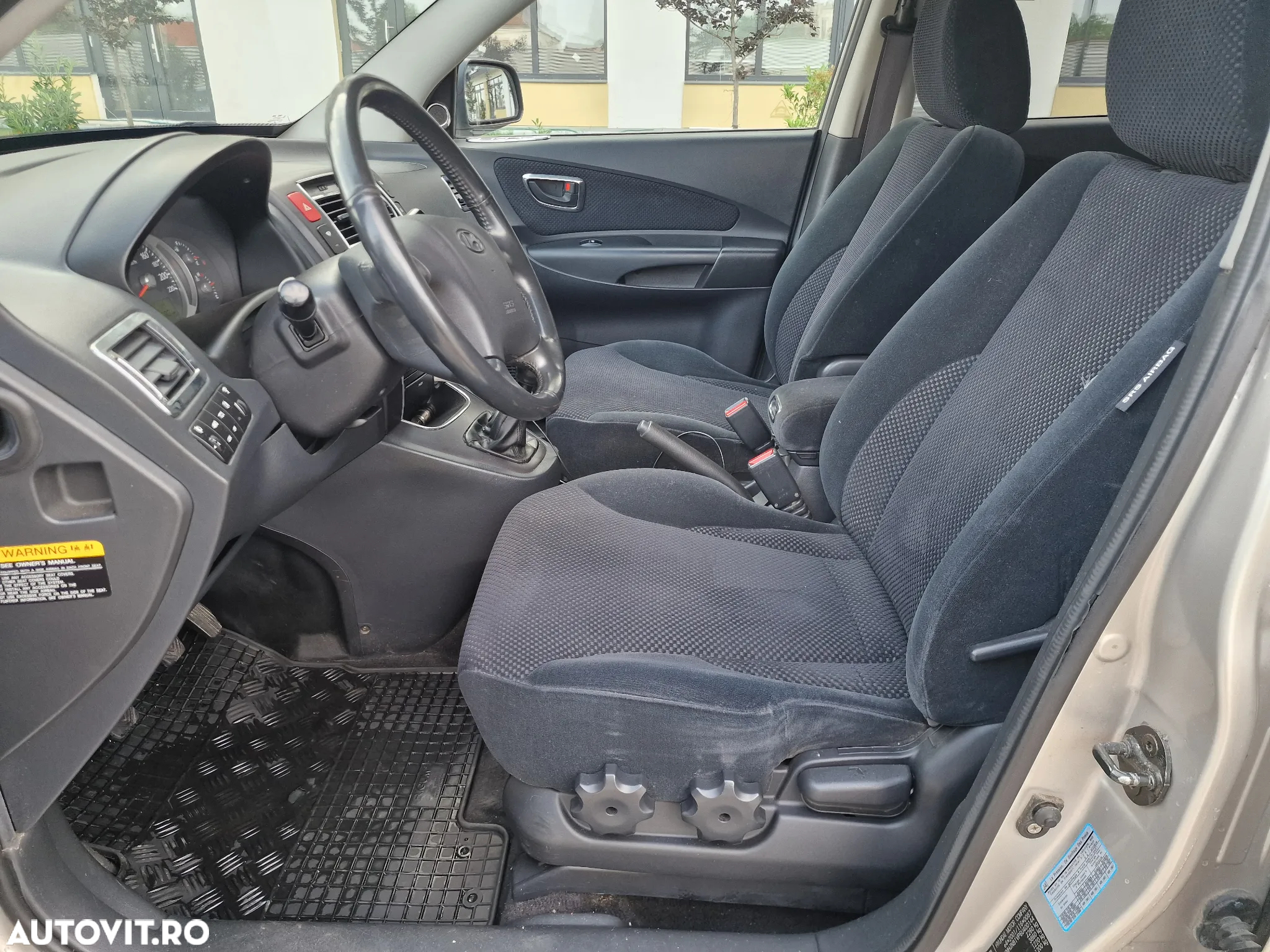Hyundai Tucson 2.0 CRDI VGT GLS 4WD MT PREMIUM - 9