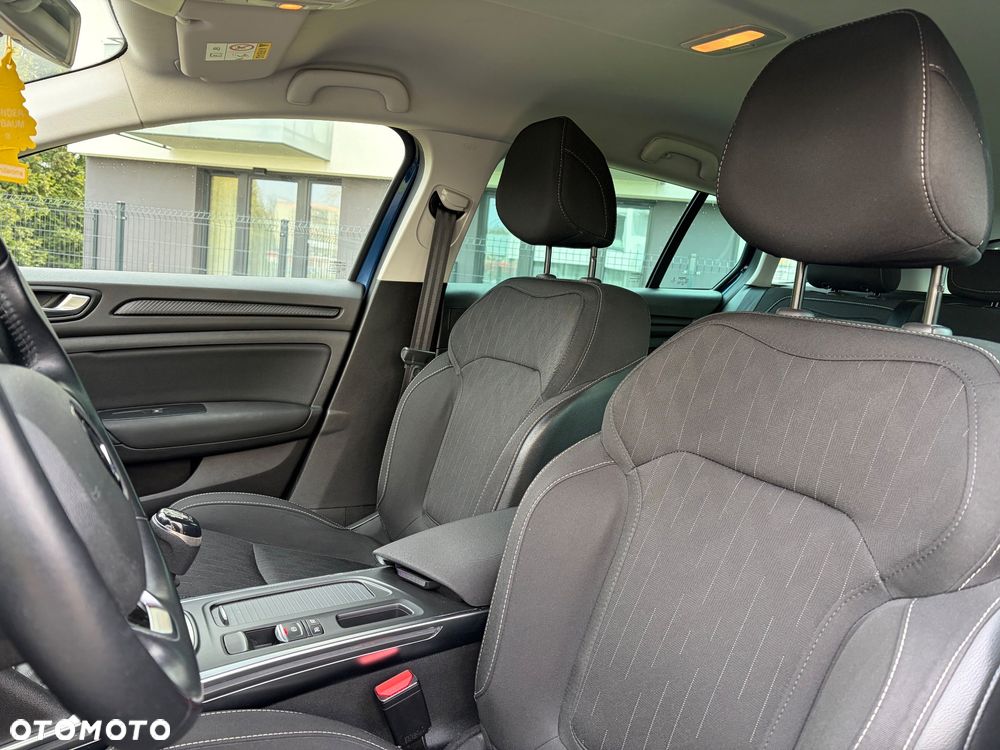 Renault Megane 1.5 Blue dCi Limited - 10