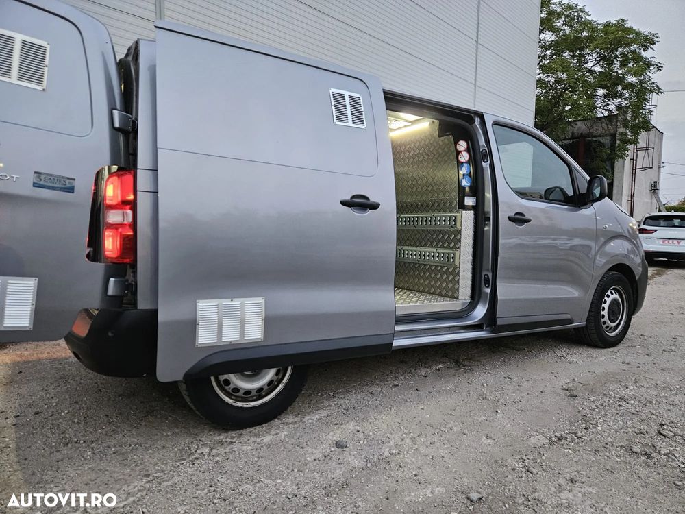 Peugeot Expert Combi L2H1 2.0 BlueHDI 150 S&S - 11