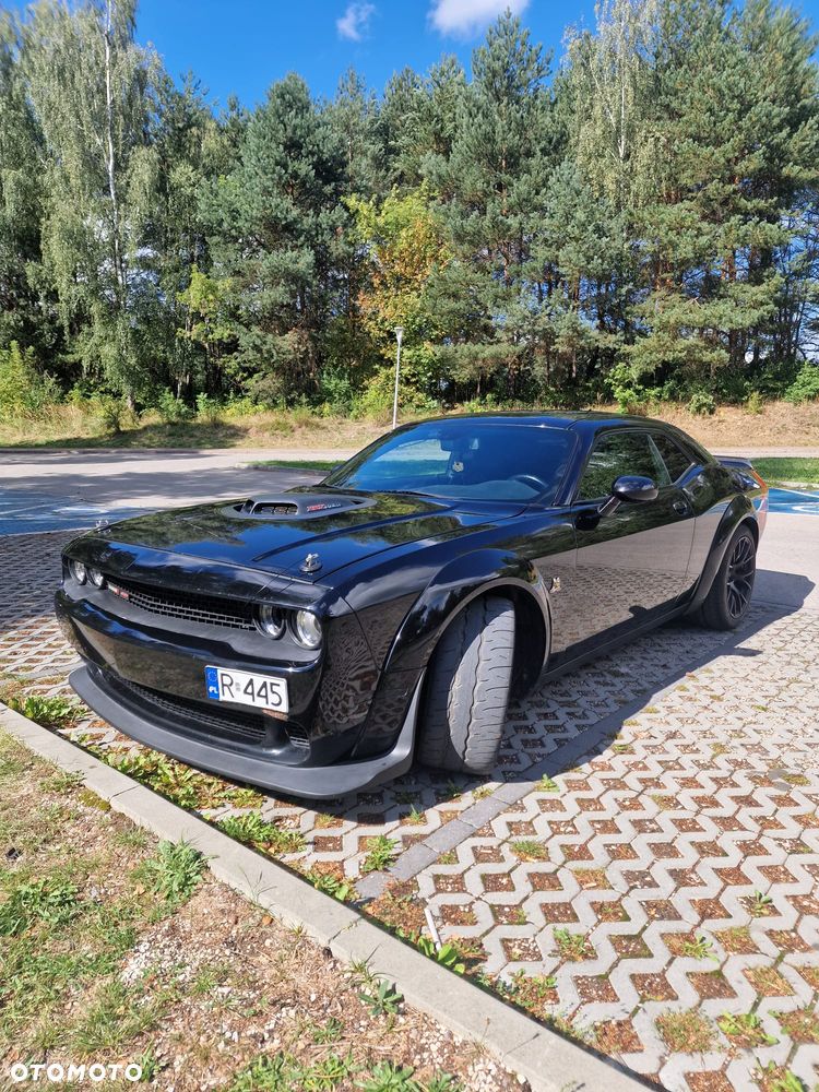 Dodge Challenger - 9