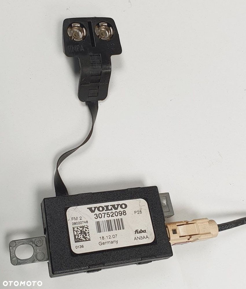 WZMACNIACZ ANTENY VOLVO XC90 I 30752098 - 1