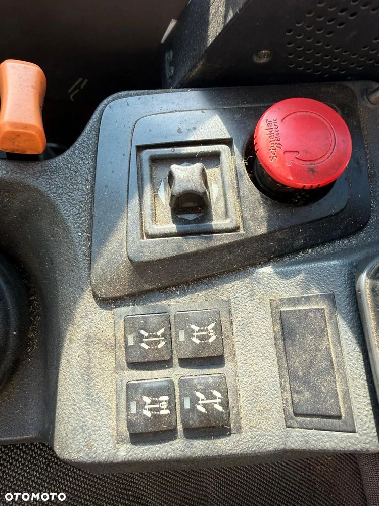 Manitou MLT 840-145 PS+ - 8