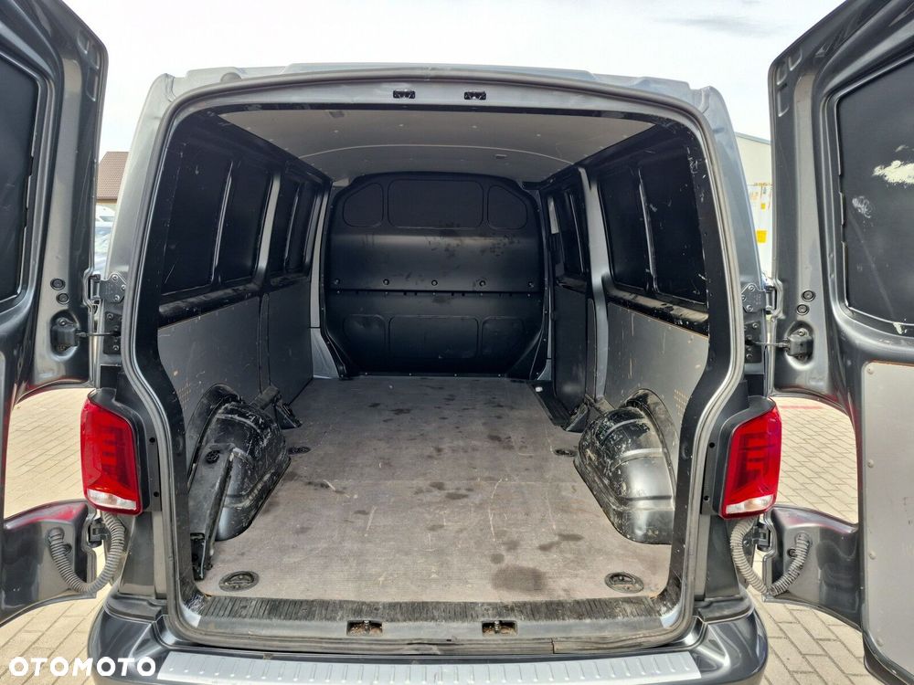 Volkswagen Transporter - 18