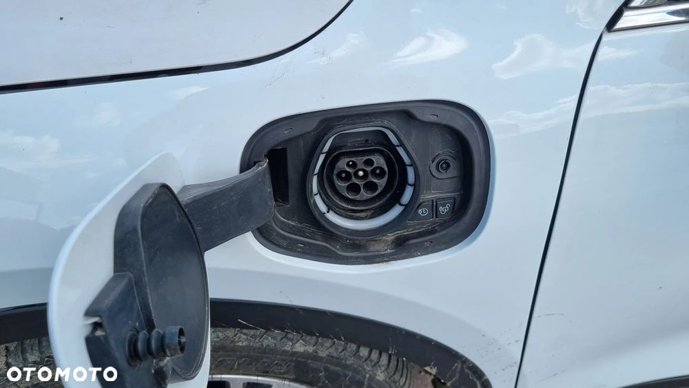 Ford Kuga - 4