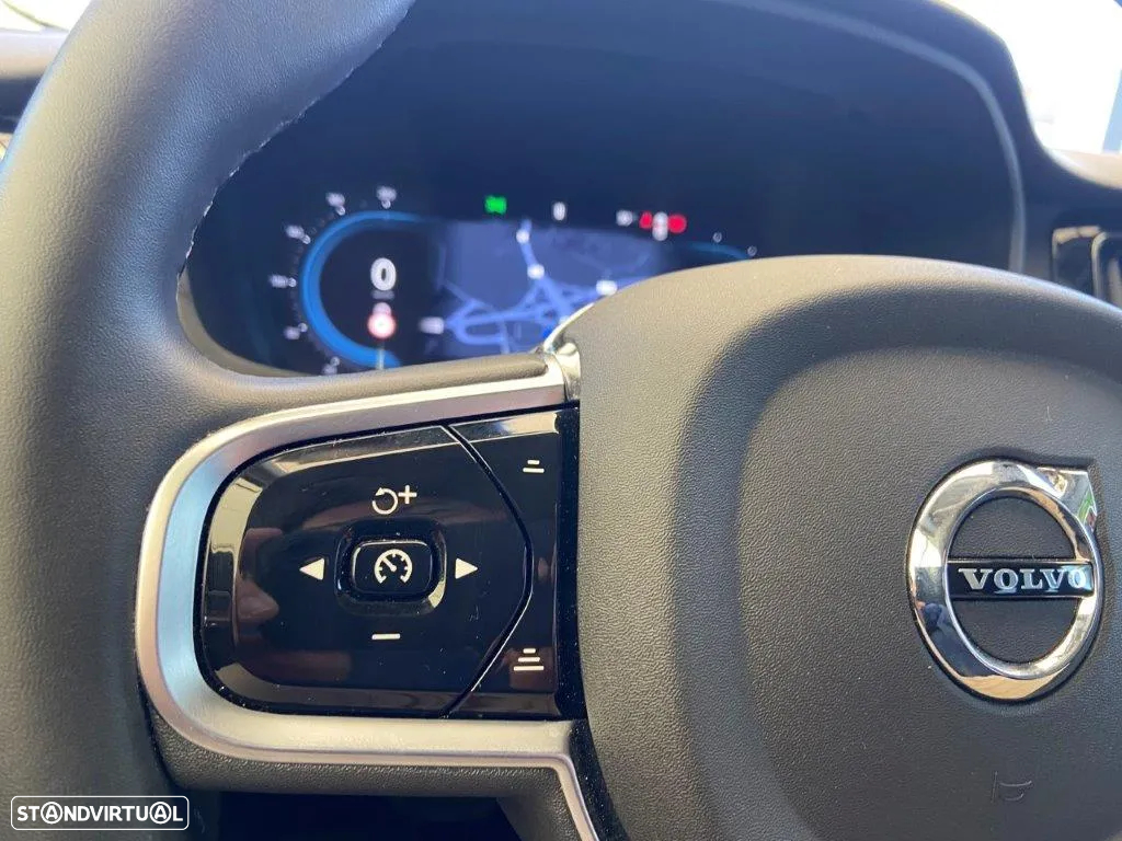Volvo V60 2.0 T6 AWD TE Plus Dark - 25