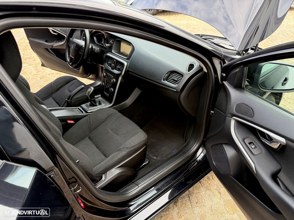 Volvo V40 D2 Kinetic - 49