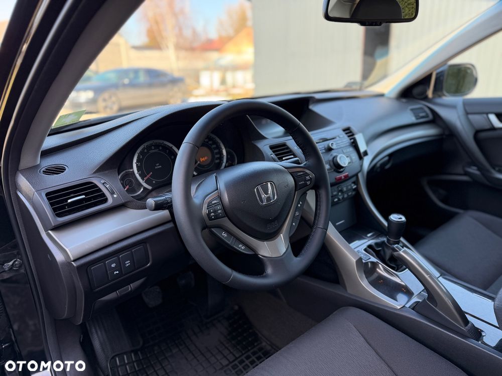 Honda Accord 2.0 Lifestyle - 16