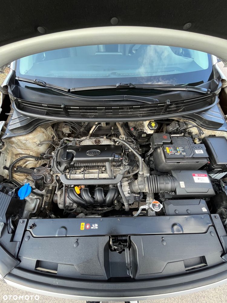 Kia Stonic 1.4 L - 38