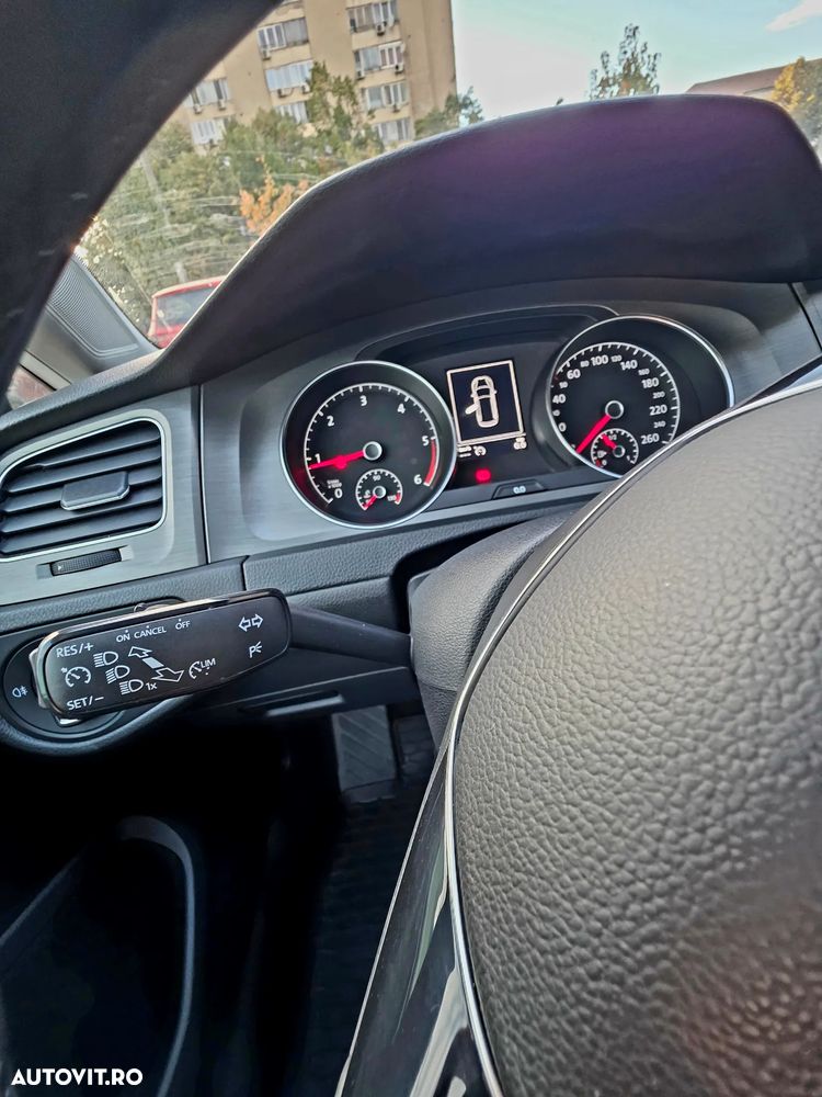 Volkswagen Golf 1.6 TDI BMT Highline - 12