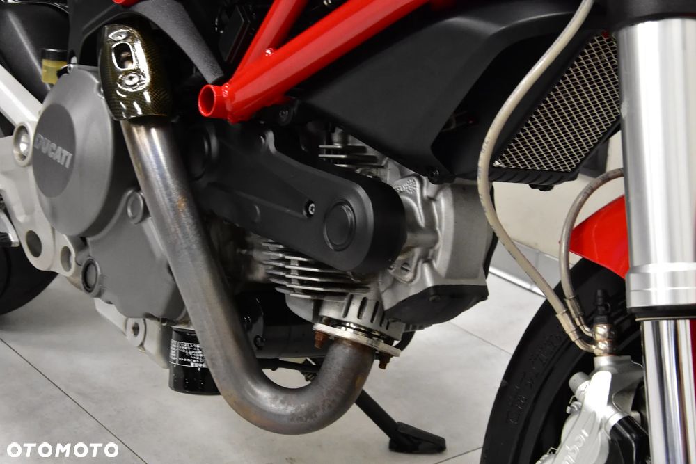 Ducati Monster - 27