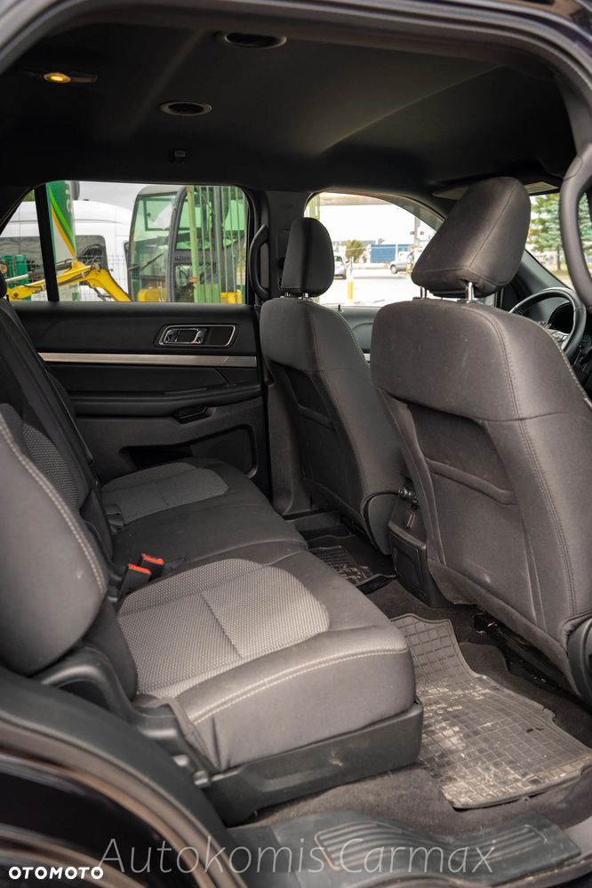 Ford Explorer - 22