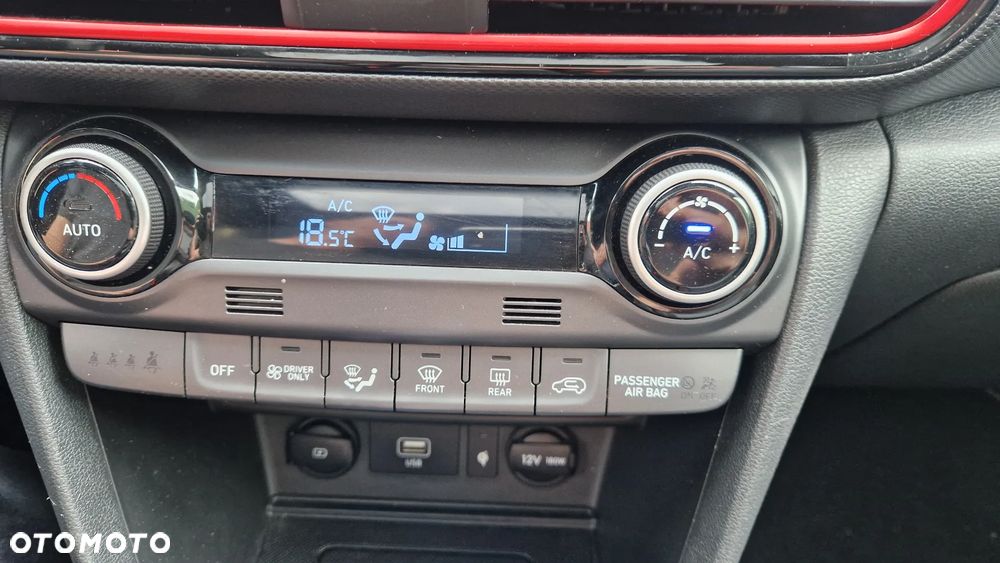 Hyundai Kona 1.6 GDI DCT Premium - 18