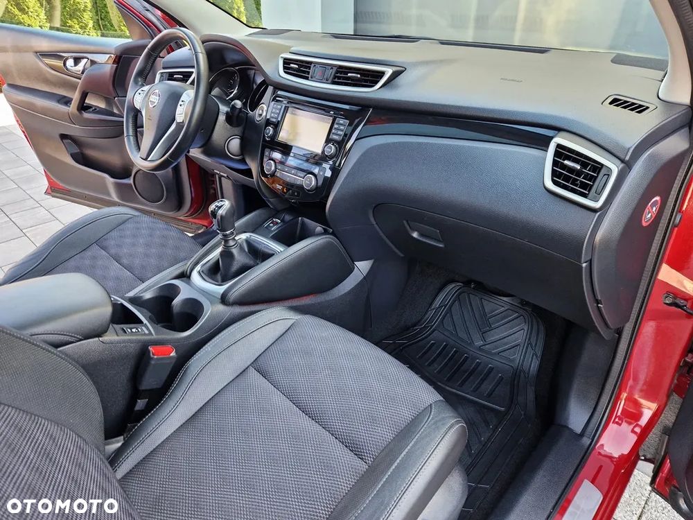 Nissan Qashqai 1.6 DIG-T Tekna+ - 19