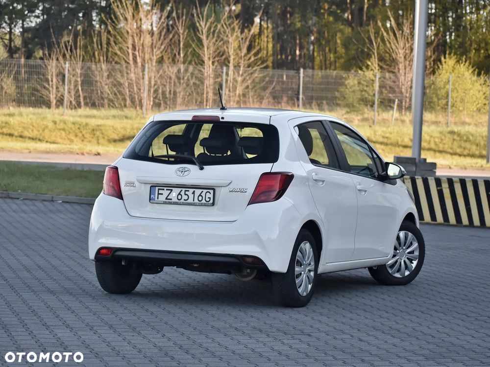 Toyota Yaris 1.0 Active EU6 - 11