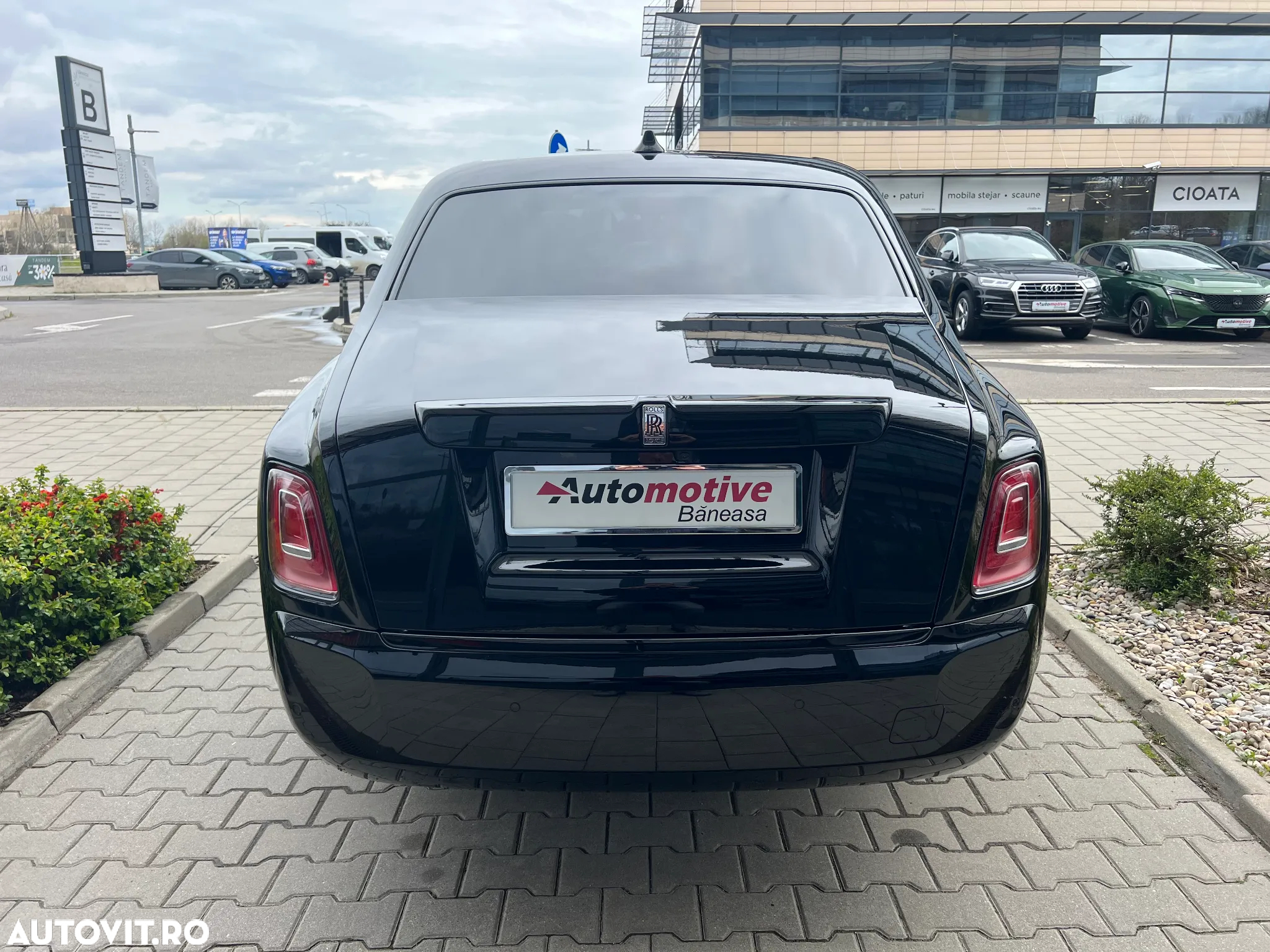 Rolls-Royce Phantom - 6
