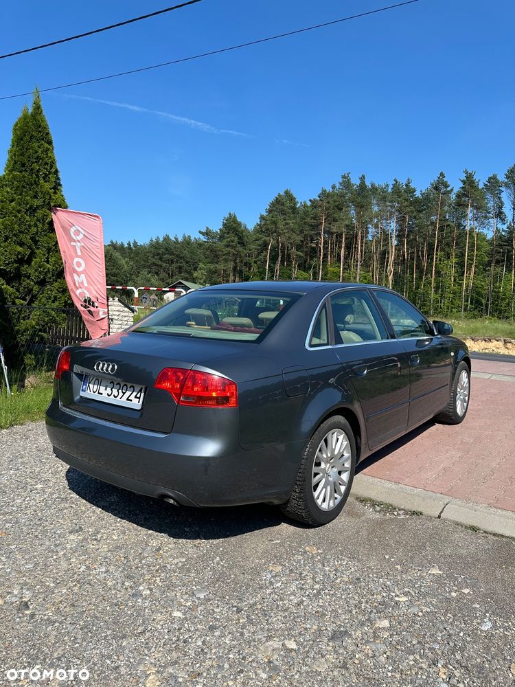 Audi A4 Limousine 3.0 TDI DPF quattro - 4