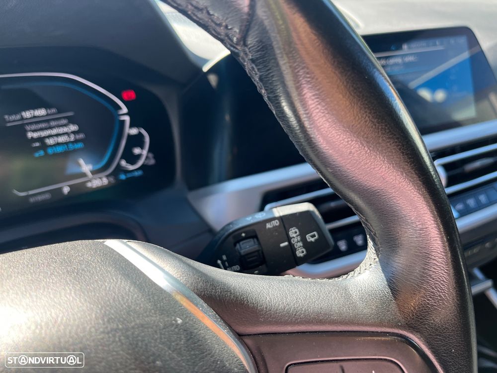 BMW 320 e Corporate Edition Auto - 32