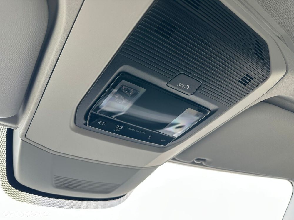 Volkswagen Crafter Crafter 35 Podwozie z pojedynczą kabiną silnik: 2,0 l EURO VI SCR 163 KM / skrzynia biegów: Przedni napęd automatyczna 8-biegowa rozstaw osi: 4490 mm - 18