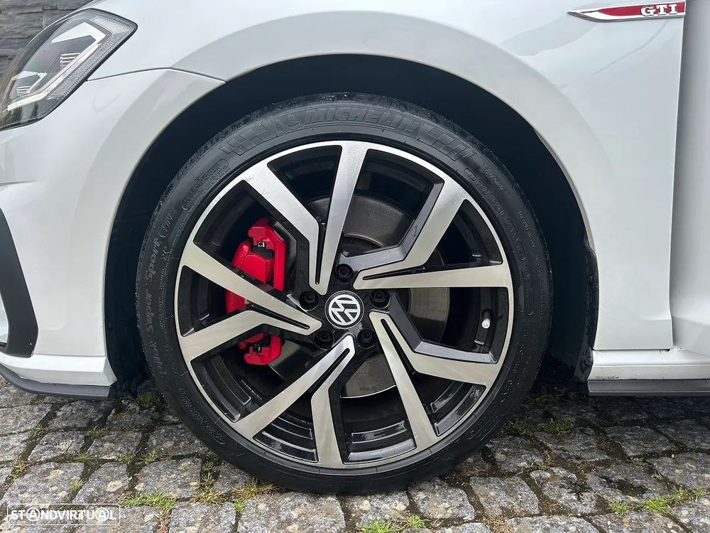 VW Golf 2.0 TSI GTI DSG Performance - 28