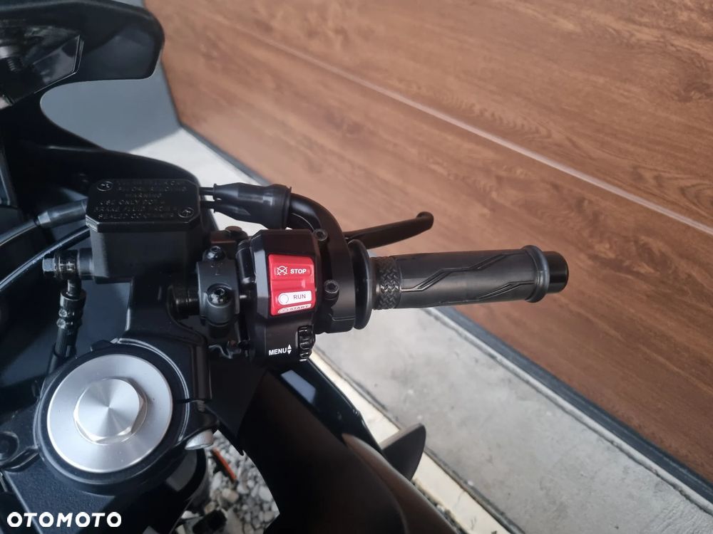 Yamaha R125 - 22