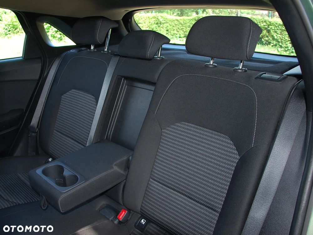 Kia Ceed - 13
