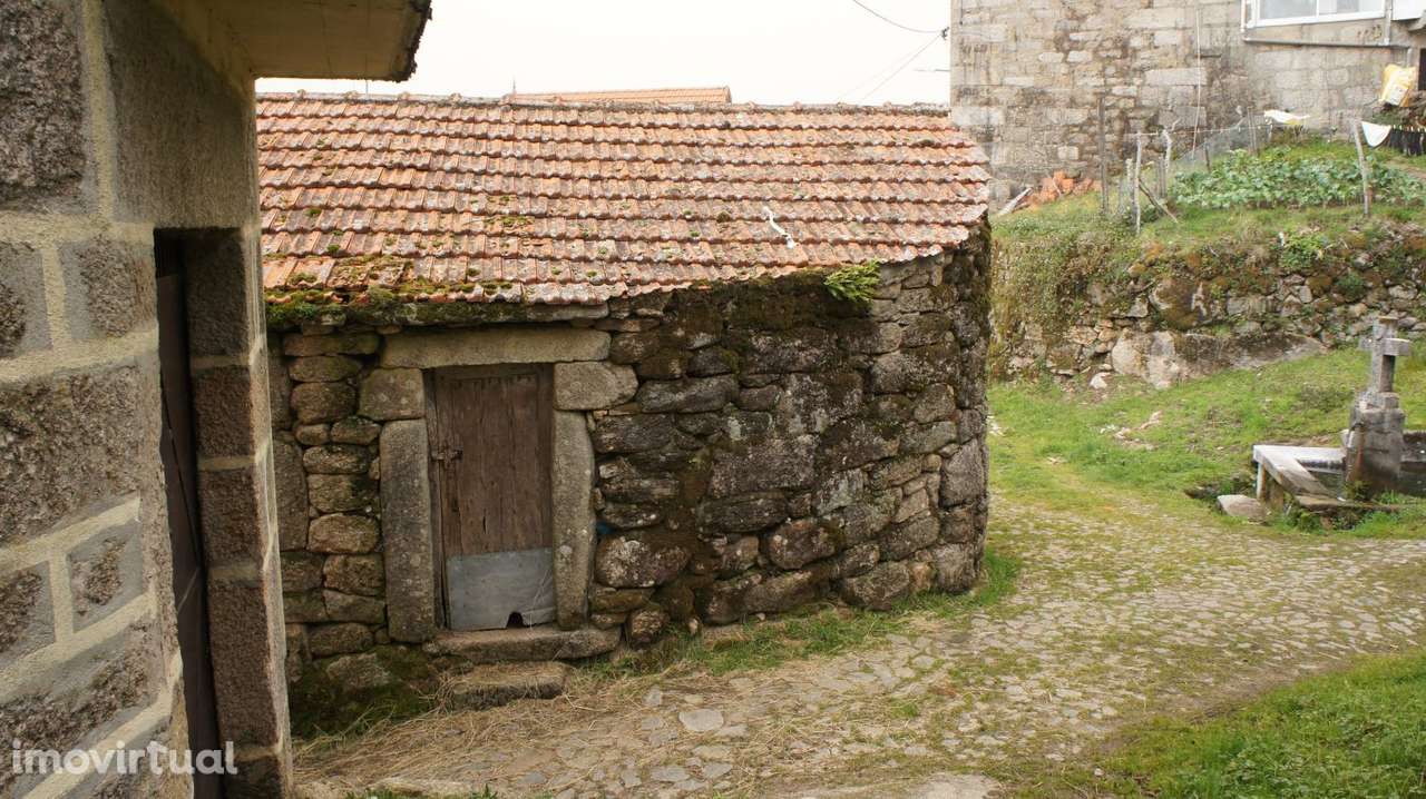 Moradias em Castro Laboreiro - Grande imagem: 5/15