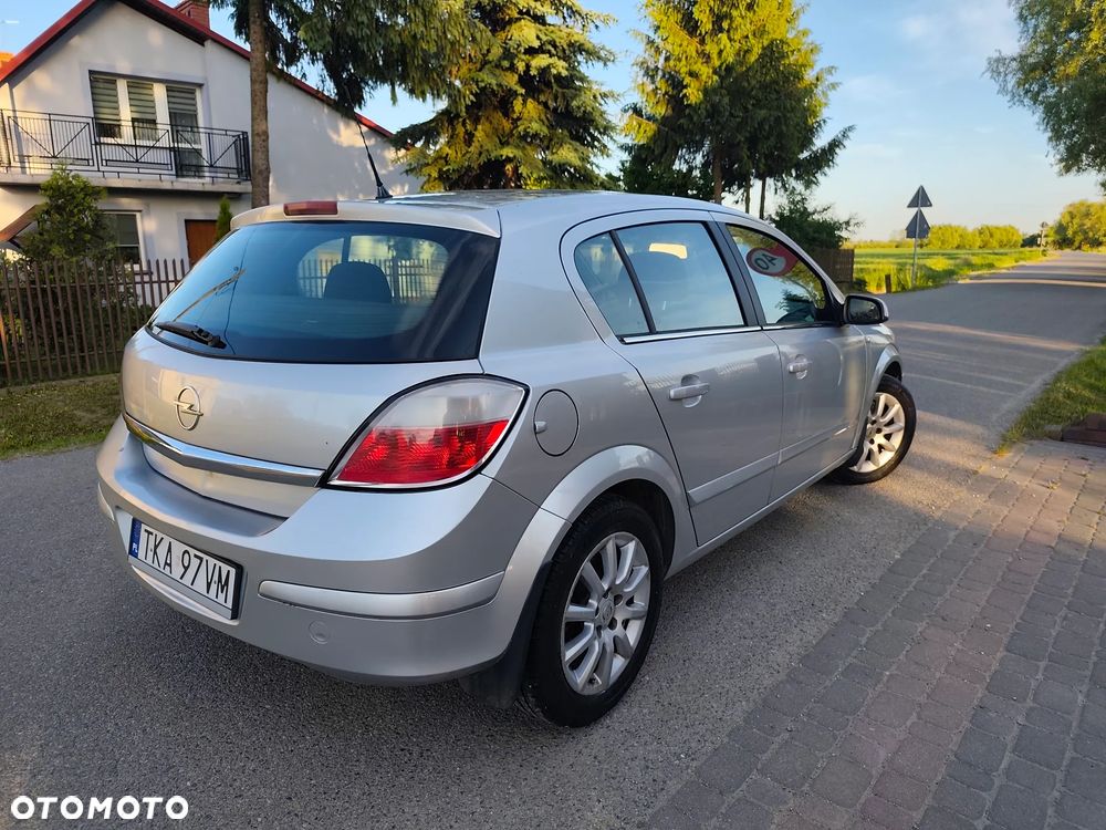 Opel Astra 1.7 CDTI Elegance - 2