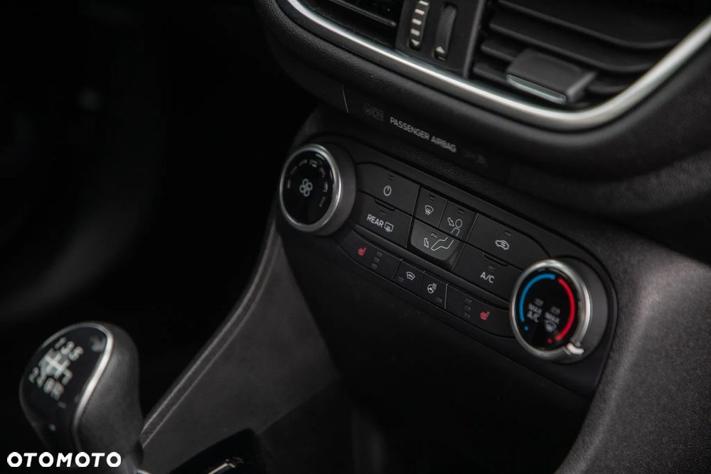 Ford Fiesta 1.0 EcoBoost S&S COOL&CONNECT - 24