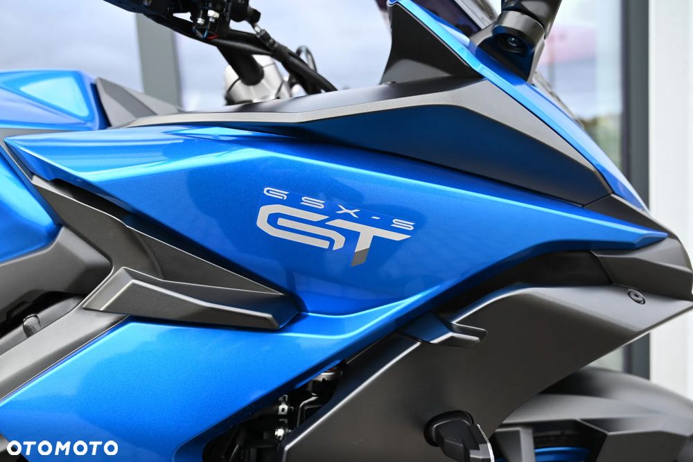 Suzuki GSX - 20
